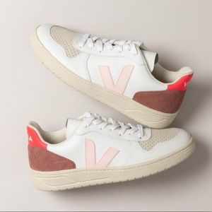 Veja-V10 extra white/petale rose/fluo